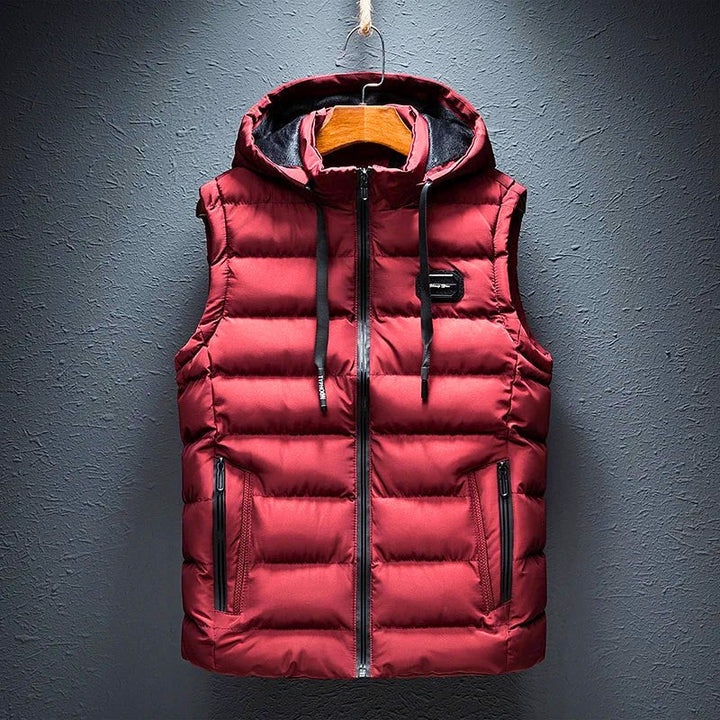 Men's cozy hooded vest with pockets, lightweight & warm. Ideal for casual autumn & winter layering.