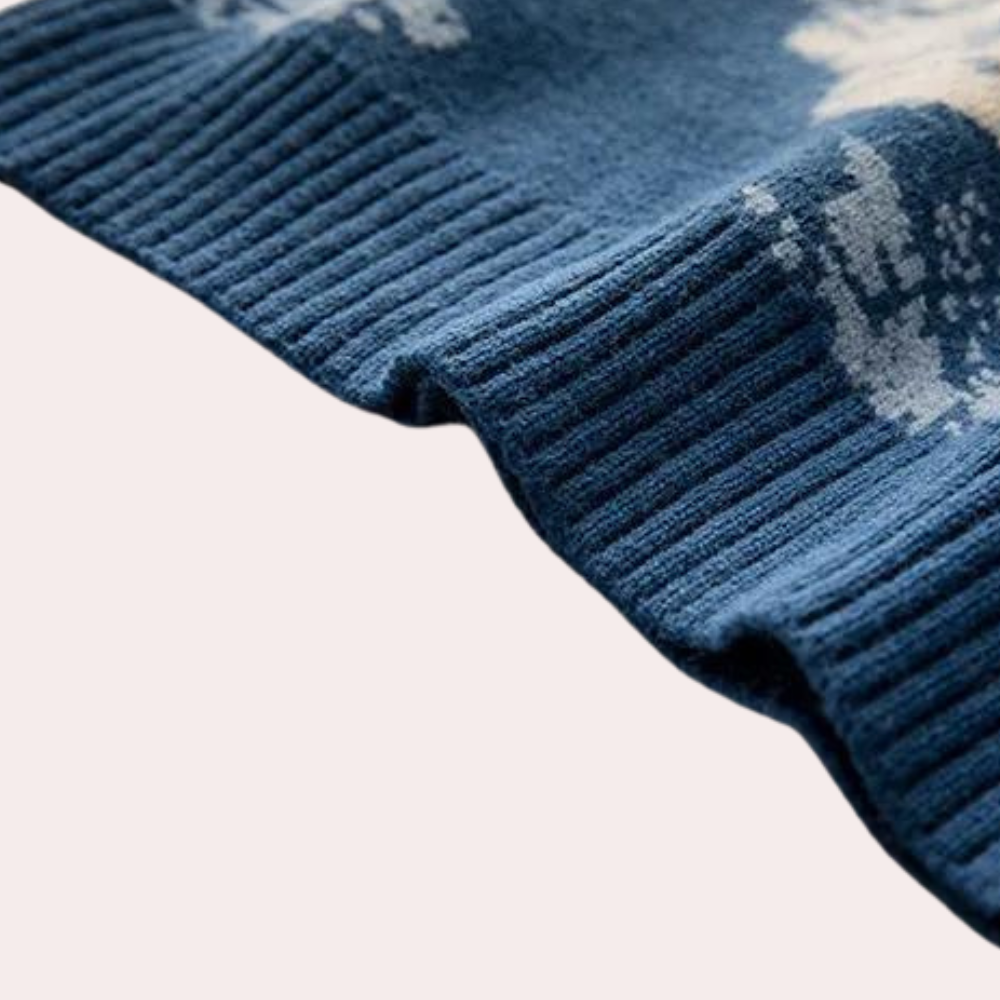 Cozy men's mountain pattern sweater for winter, a warm long-sleeve knit pullover for casual and outdoor style.