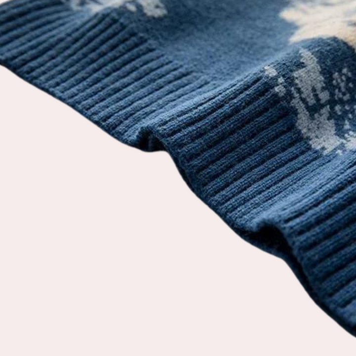 Cozy men's mountain pattern sweater for winter, a warm long-sleeve knit pullover for casual and outdoor style.