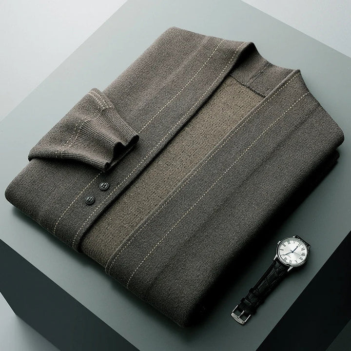 Versatile men's long cardigan, a warm knit sweater for layering, enhancing any men's fashion outfit.
