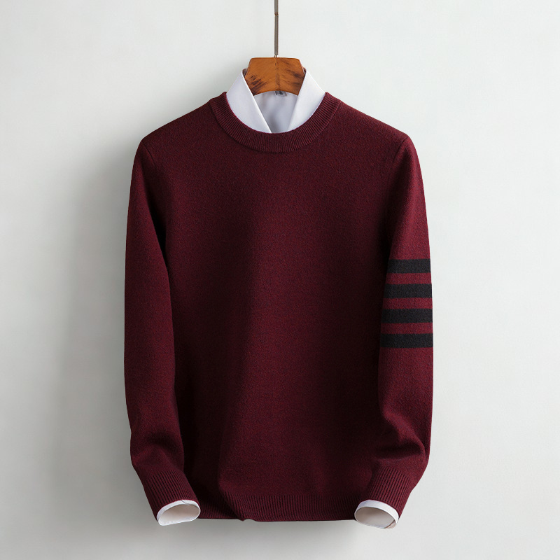 Men's warm long sleeve pullover sweater designed for comfort and everyday casual winter fashion.