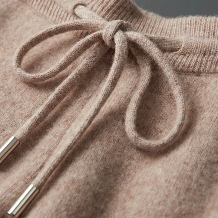 Stylish men's casual zip-up top and drawstring pants matching set, relaxed for comfort.