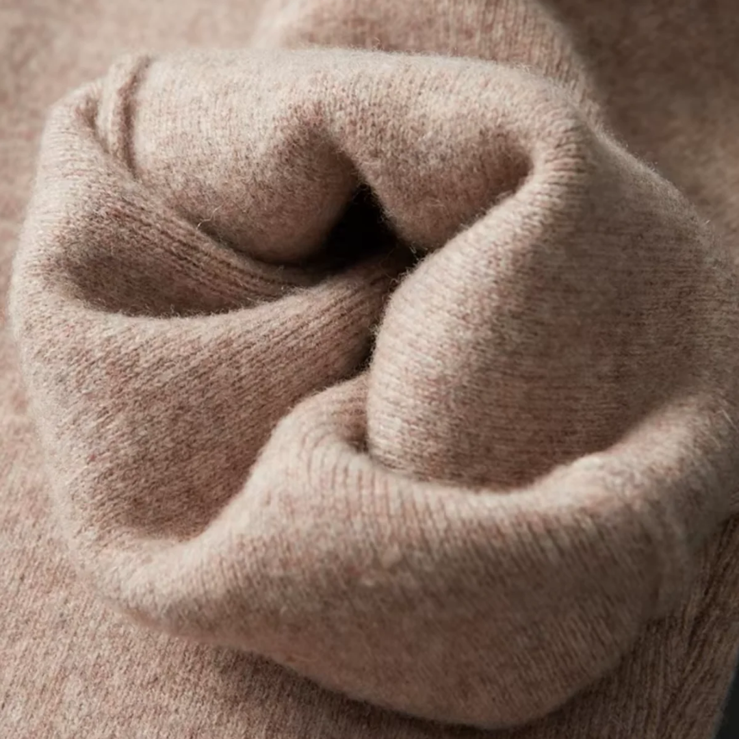 Close-up of men's zip-up lounge top, showing cozy fabric and practical zipper for casual wear.