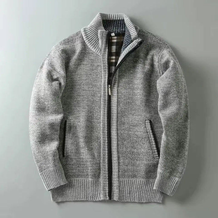 Classic men's Cumberland jacket, zipper closure & fleece lining for warmth.