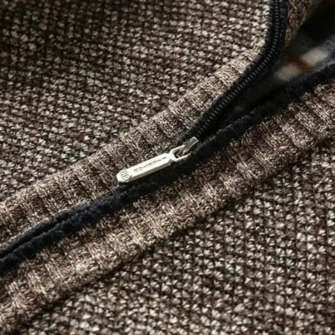 Durable men's outerwear, Cumberland fleece-lined jacket with practical zipper.