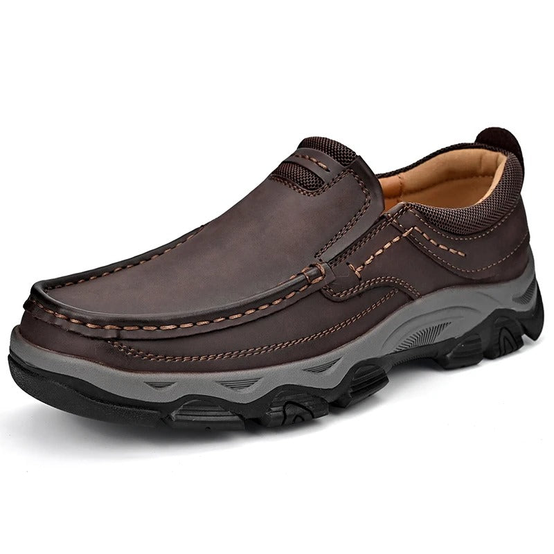 Versatile men's black Dakota slip-on loafers, comfortable & durable for various casual styles.