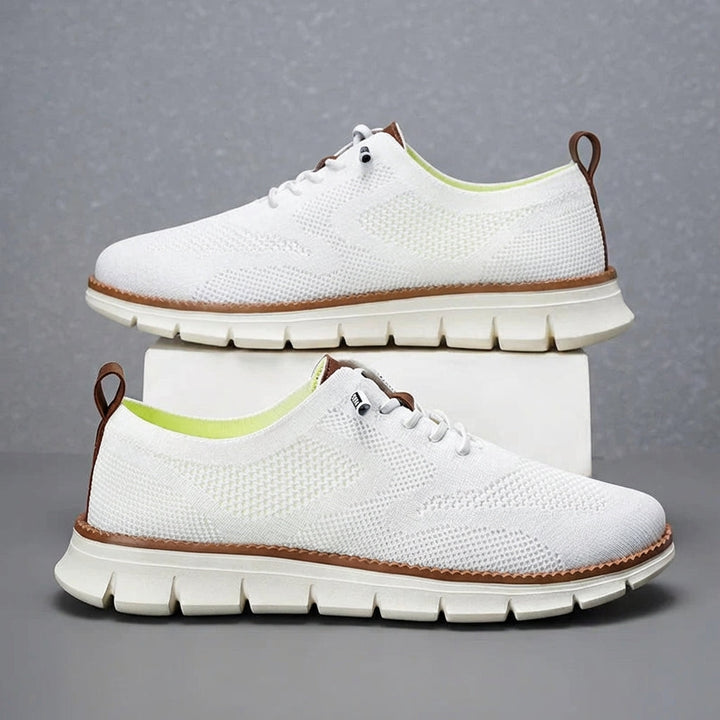 Men's Damon lightweight athletic shoes in a dynamic pose, showcasing comfort and flexibility for active men.