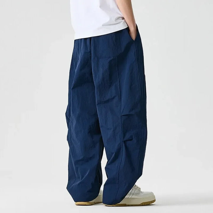 Baggy Driftline men's streetwear pants with a relaxed fit. Drawstring waist for ultimate casual comfort.