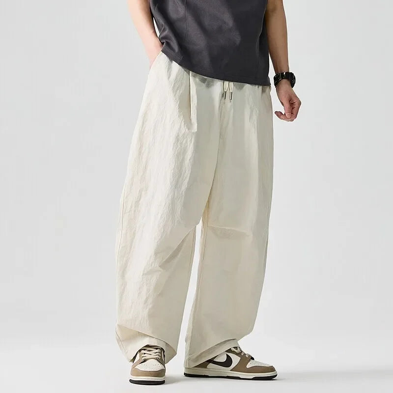 Lightweight men's Driftline summer pants. Relaxed-fit streetwear with drawstring for ultimate comfort.