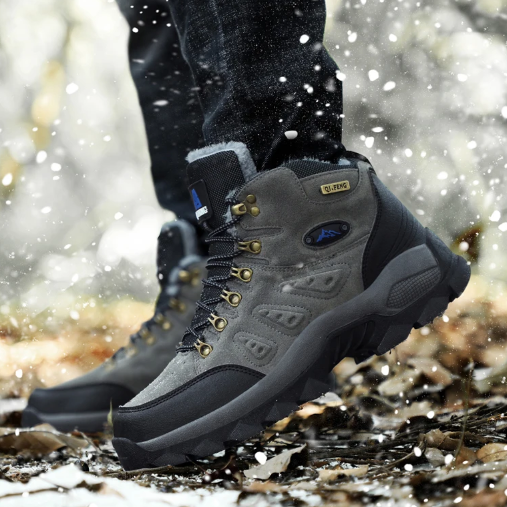 Activewear men's all-weather walking shoes, built for outdoor adventure with lasting comfort & strong support.
