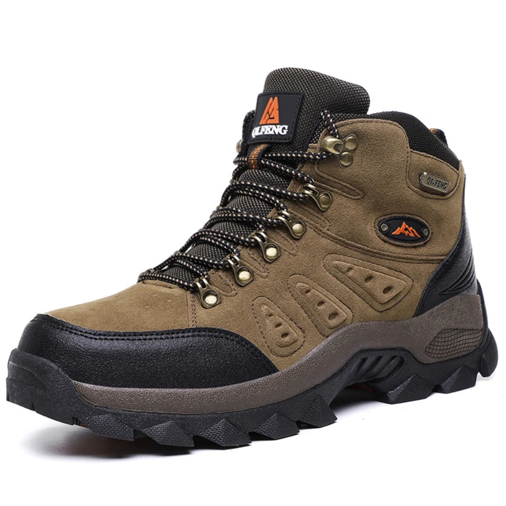 Men's comfortable walking shoes with excellent support for all-weather conditions, durable for daily outdoor use.