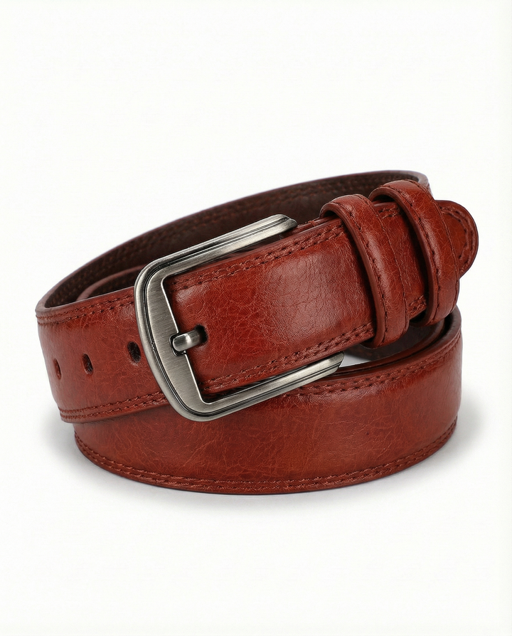 Long-lasting full-grain leather belt for men, designed for durability and timeless everyday fashion. A premium choice.