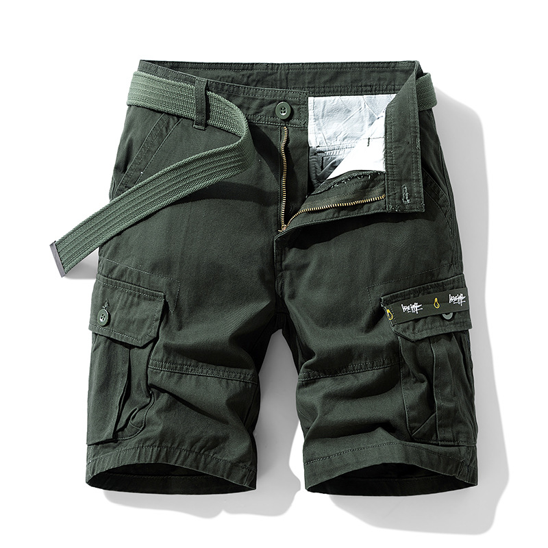 Stylish navy blue men's cargo shorts for adventure, featuring durable fabric & versatile fashion.