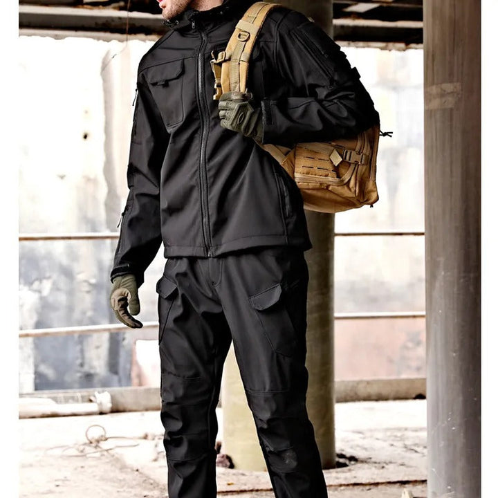 Comfortable men's outdoor set for hiking & camping. Durable sportswear, perfect for any adventure.