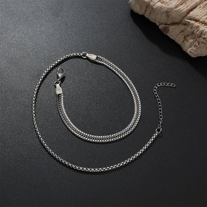 Gift for him: Black durable steel men's bracelet. Sweatproof, anti-scratch & stylish men's jewelry.