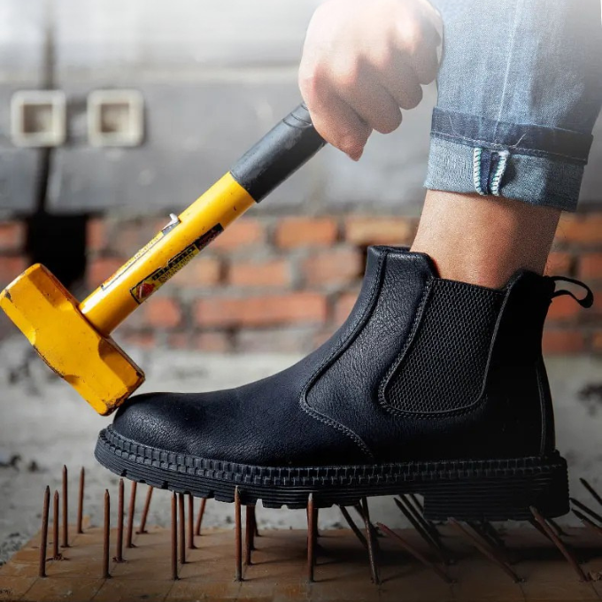 Men's safety Chelsea work boots, durable steel toe protection, comfortable slip-on fit.