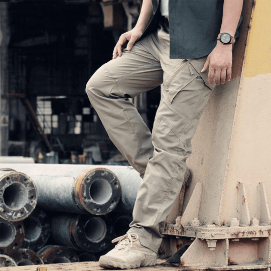 Men's stretch tactical cargo pants, ideal for hiking, adventure, and outdoor activities.