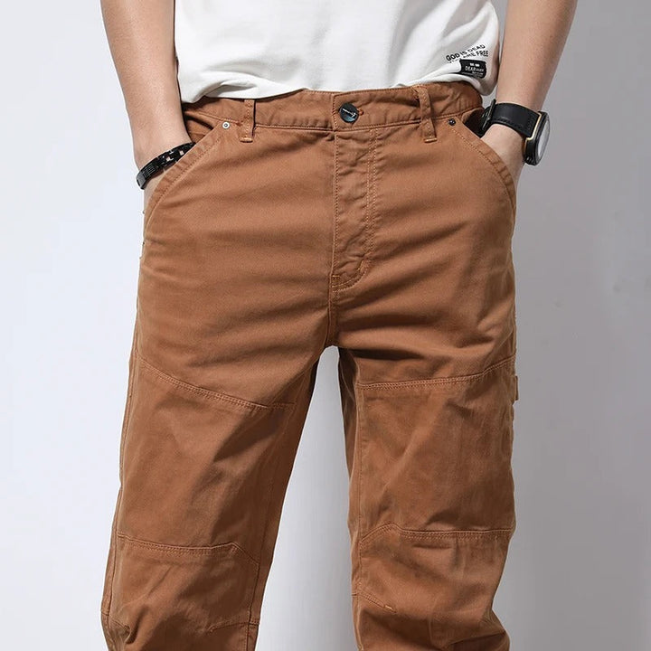 Men's casual cargo joggers, reinforced design for urban fashion & utility.