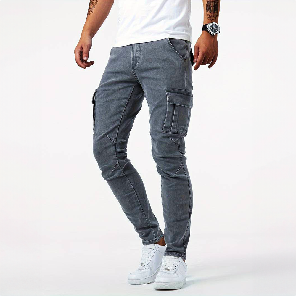 Men's Dynamic Fit Urban Cargo Jeans, black, for modern style & comfort.