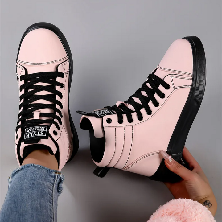 Urban street style men's high-top sneakers, dynamic comfort & bold design for trendy footwear.