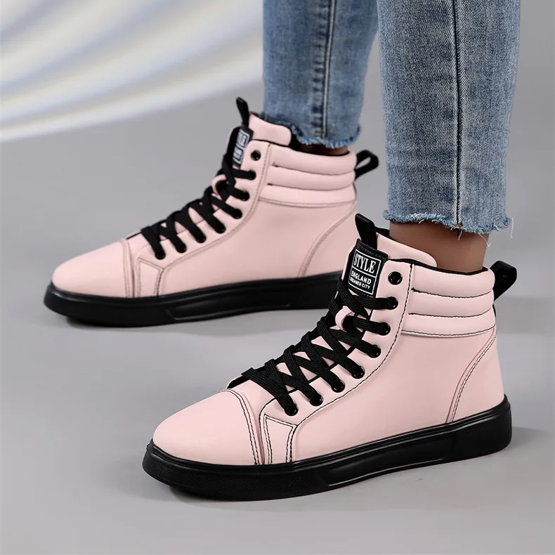 Lightweight men's high-top sneakers, dynamic comfort & bold style for active casual wear.