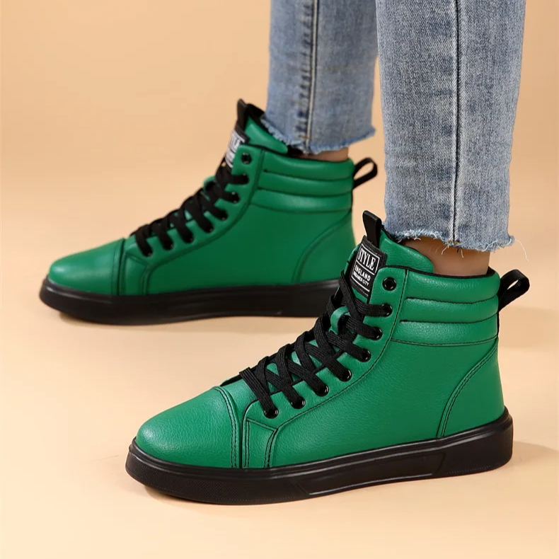 Men's high-top sneakers with unique sole, dynamic comfort and bold style for trendy footwear.