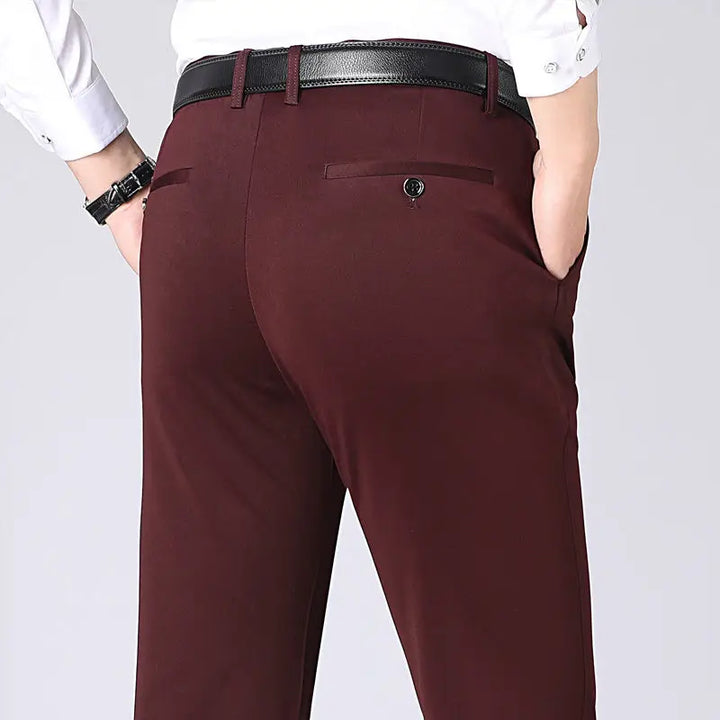 Premium men's stretch pants. Enjoy flexible comfort, perfect for both casual and formal wear in modern menswear.