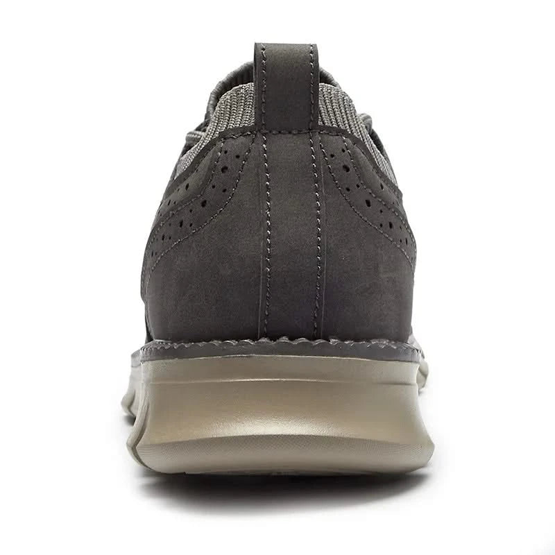 Back view of men's Eastbrook durable sneakers, highlighting comfort features for daily use.