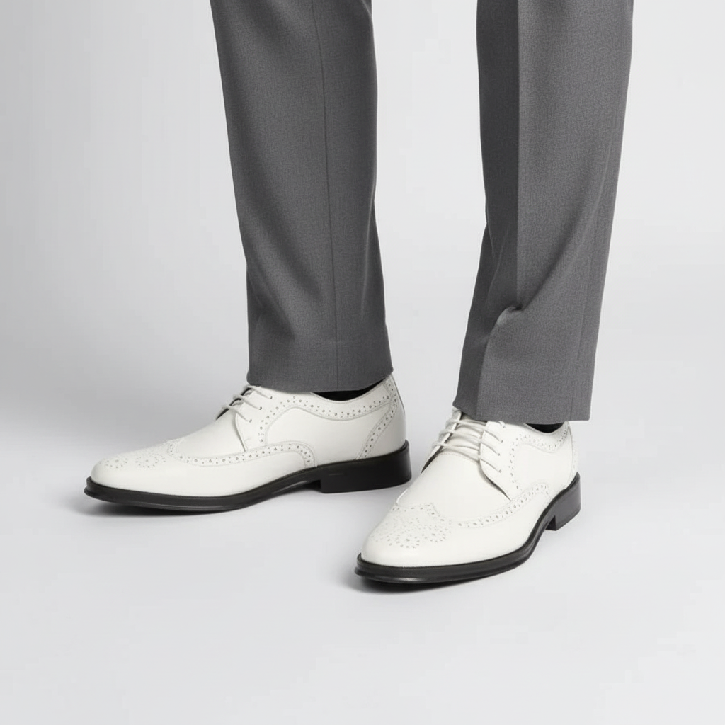 Elegant men's black leather dress shoes for formal wear, featuring a polished and sleek look.