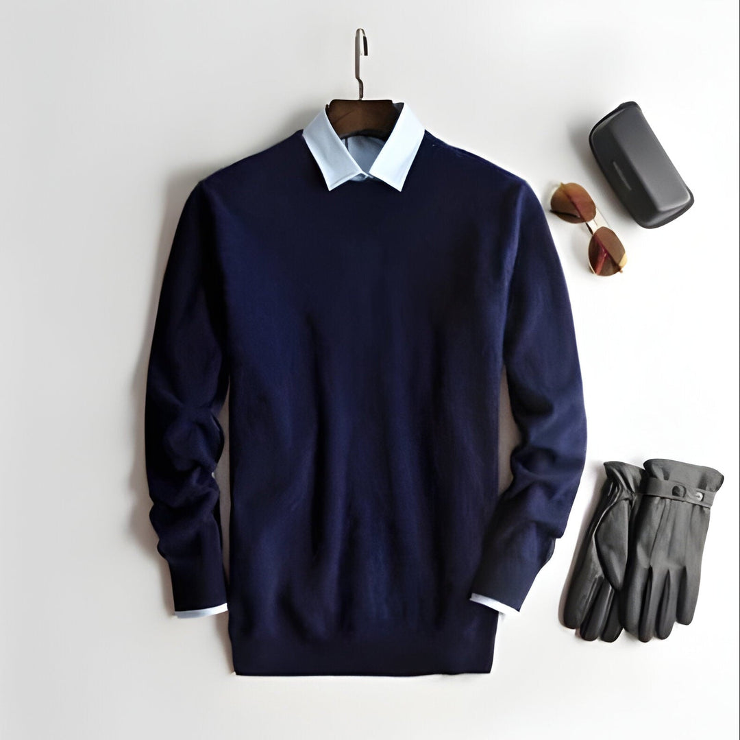 High-quality men's long sleeve cashmere pullover, perfect for versatile layering.