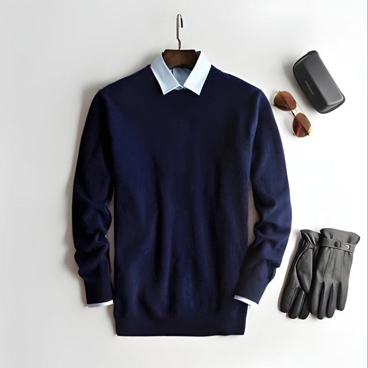 High-quality men's long sleeve cashmere pullover, perfect for versatile layering.