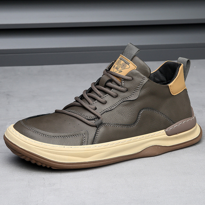 Durable men's casual shoes, designed for comfort and everyday wear.