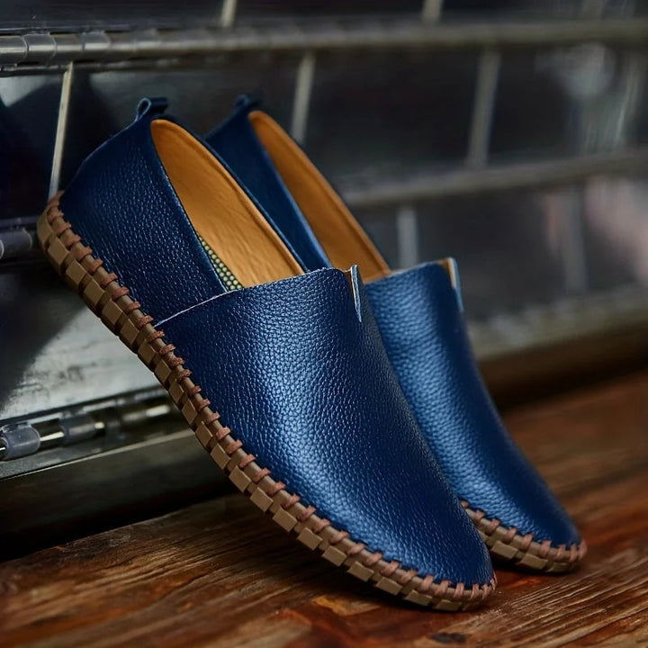 Comfortable men's slip-on loafers, versatile for everyday or dress occasions. Stylish footwear.