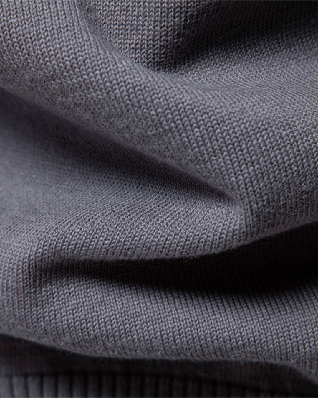 Elevated textured knit men's sweater, a comfortable pullover for everyday versatile style.