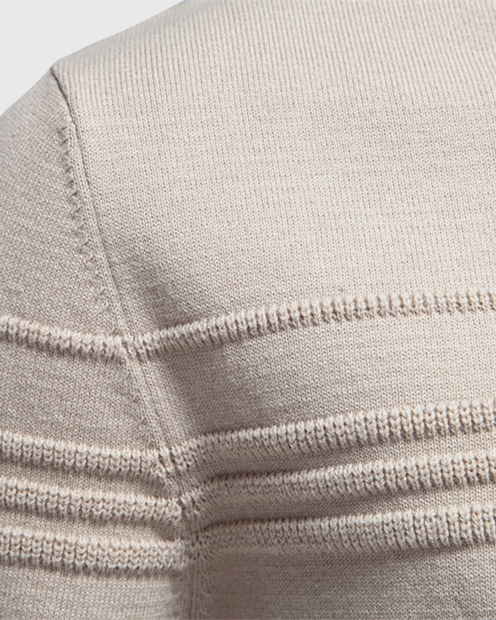 Men's everyday style textured pullover in a heather grey, perfect for versatile outfits.