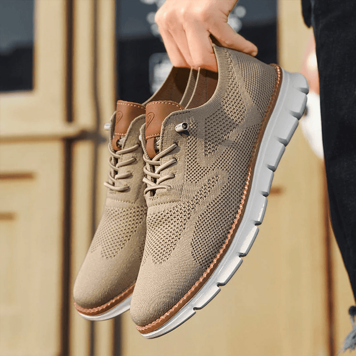 Back view of Elias men's walking sneakers, engineered for lightweight breathability.