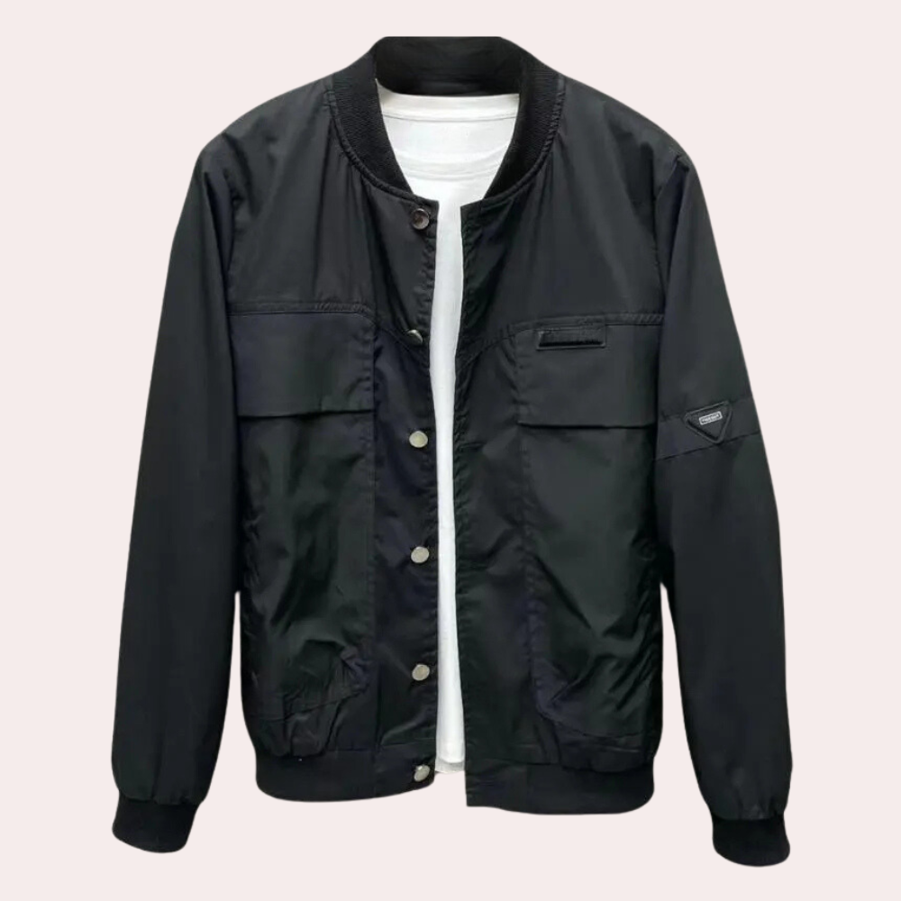 Comfortable men's modern black coat, Elliot model. Stylish, versatile everyday jacket, essential for fall/spring fashion.