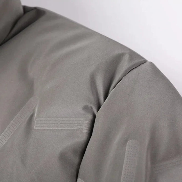 Men's insulated puffer jacket. Everest series for ultimate winter warmth and cold weather protection.