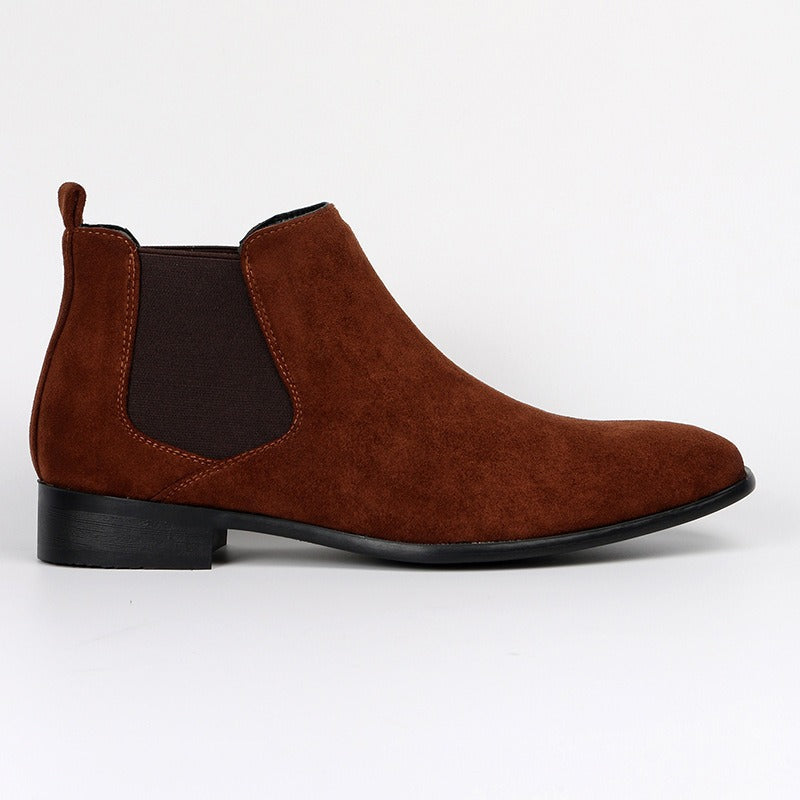 Easy slip-on brown men's Chelsea boots, combining everyday comfort with a confident, stylish look.