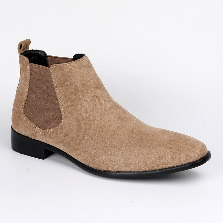 Beige men's Chelsea boots, offering everyday comfort & stylish versatility for any outfit.