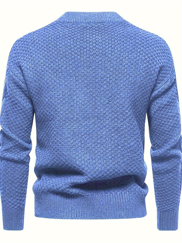 Men's versatile knitted jumper. Comfortable long sleeve round neck sweater for everyday casual men's fashion.