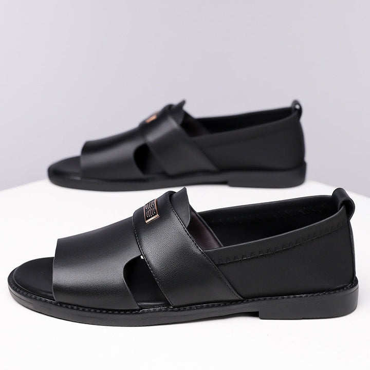 Everyday men's sandals offering superior foot support, ideal for long walks and casual wear.