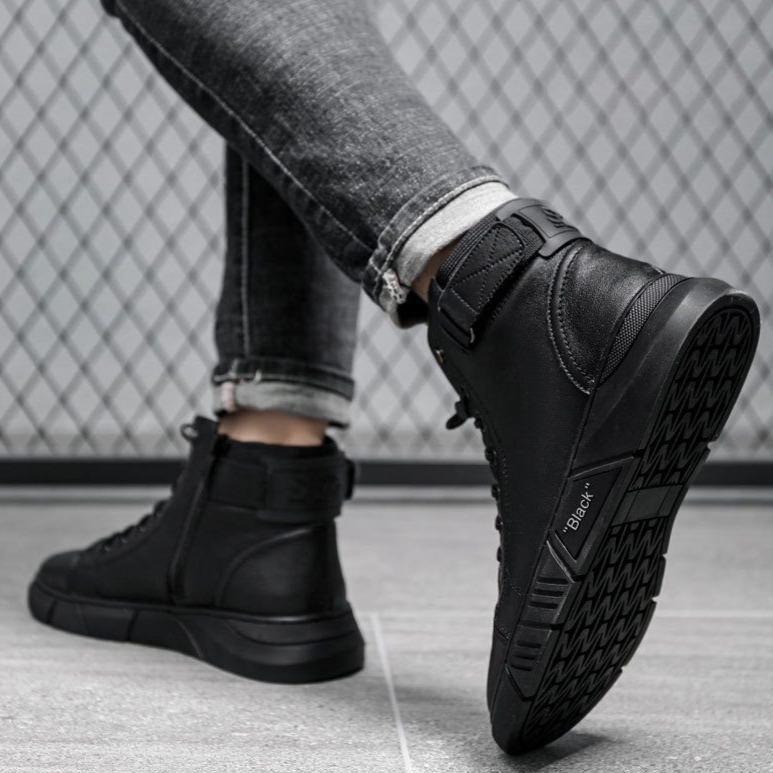 Walk with confidence in these supportive & comfortable men's everyday walking shoes. Great footwear.