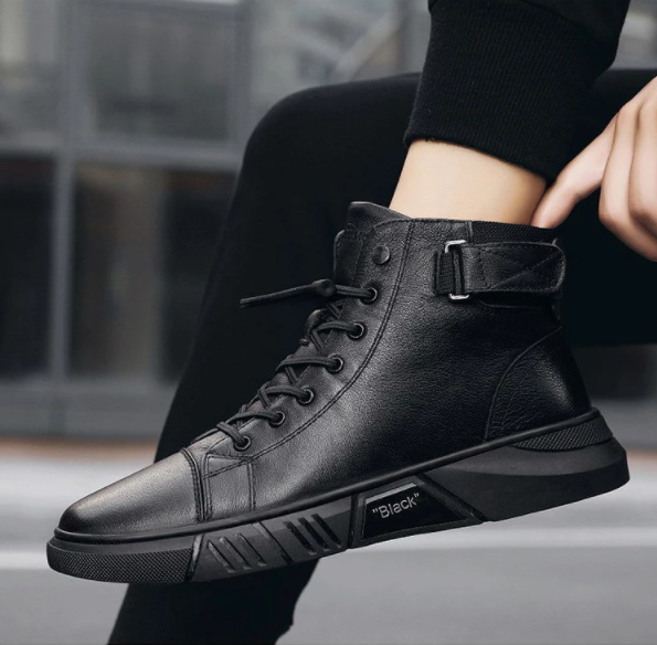 Supportive men's footwear, ideal for everyday walking, casual outfits, and business casual fashion.