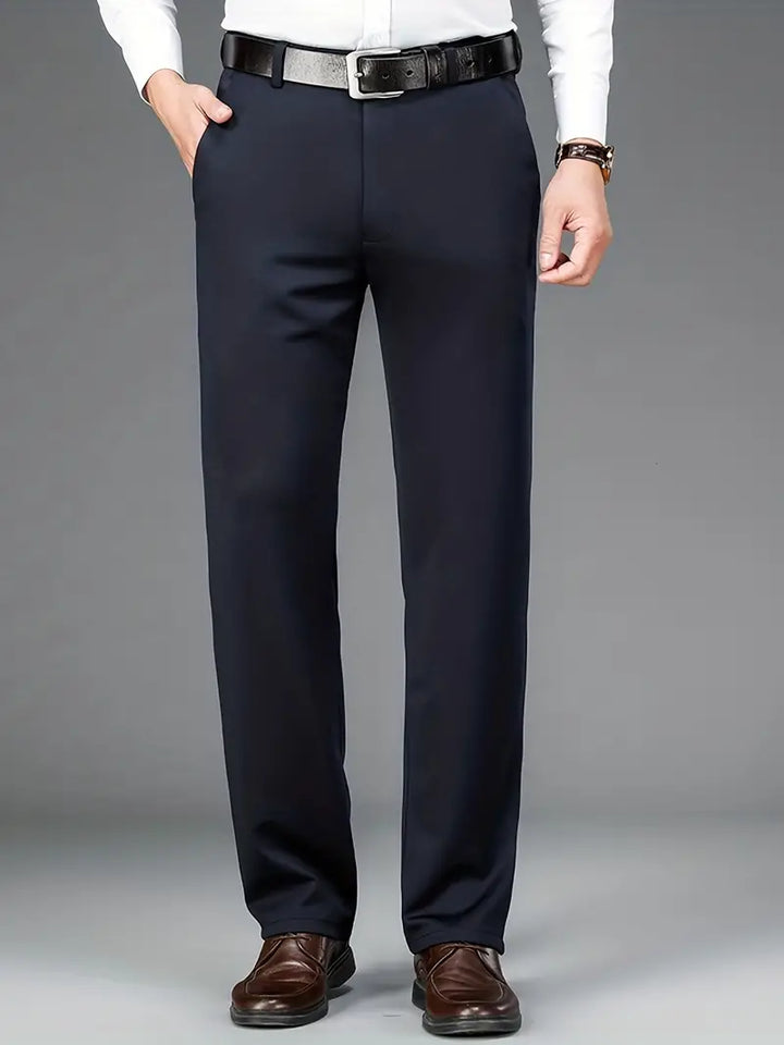 Stylish men's slim-fit stretch dress pants, offering modern comfort and a professional look for any occasion.