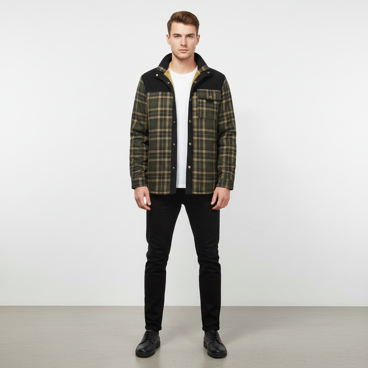 Men's diamond-patterned flannel jacket, designed for warmth and winter comfort