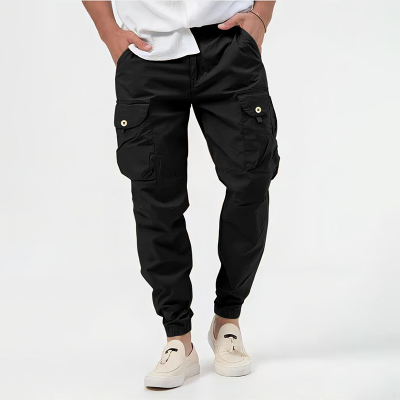 Modern men's cargo pants, flexible & comfortable, perfect for an active lifestyle or relaxed casual look.