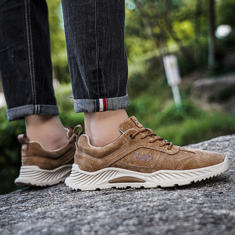 Forge Comfort men's urban shoes, sand-colored, versatile for walking & everyday style.