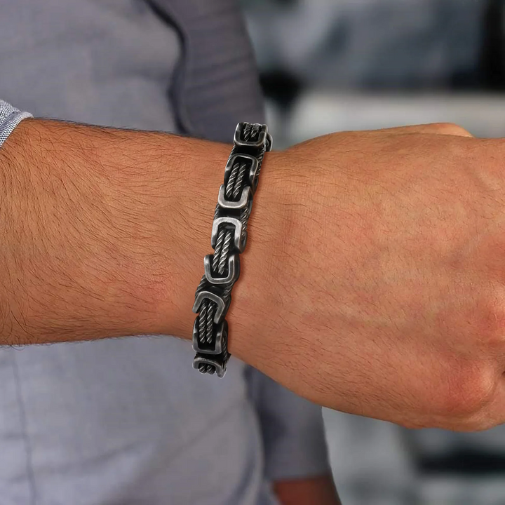 Durable men's stainless steel chain bracelet with rugged style. Scratch & tarnish resistant jewelry.