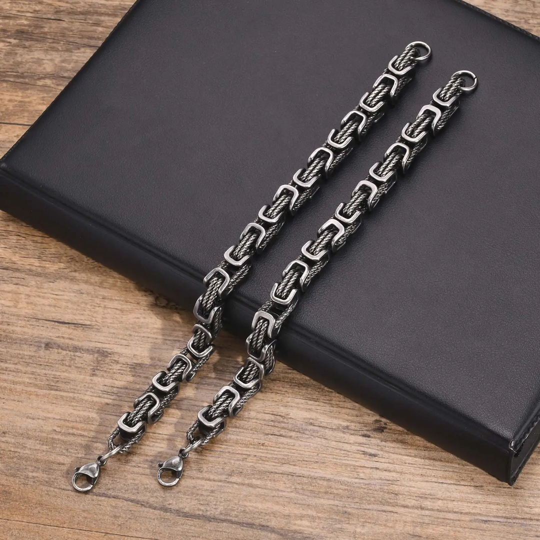 Sleek men's stainless steel chain bracelet. Polished finish for a modern, sophisticated look.